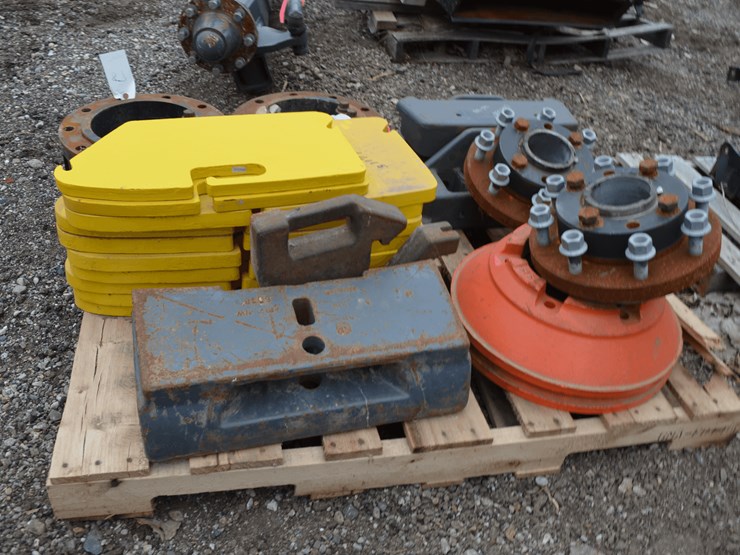 assorted-weights-&-wheel-spacers-image-4