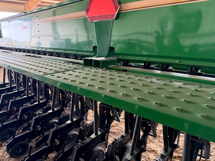 #40294-•-great-plains-2520-25'-grain-drill-image-130
