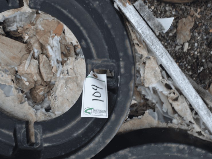 new-holland-rear-wheel-weights-image-2