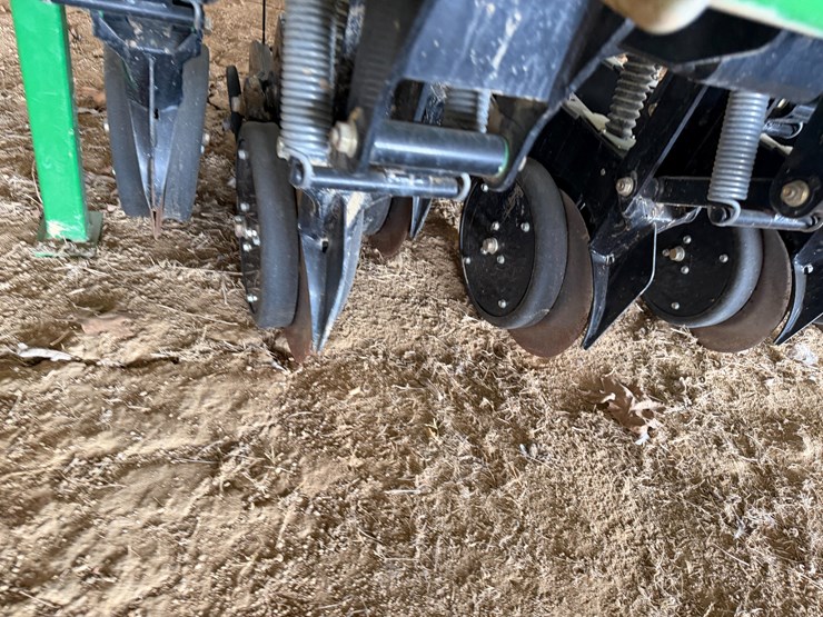 #40294-•-great-plains-2520-25'-grain-drill-image-123