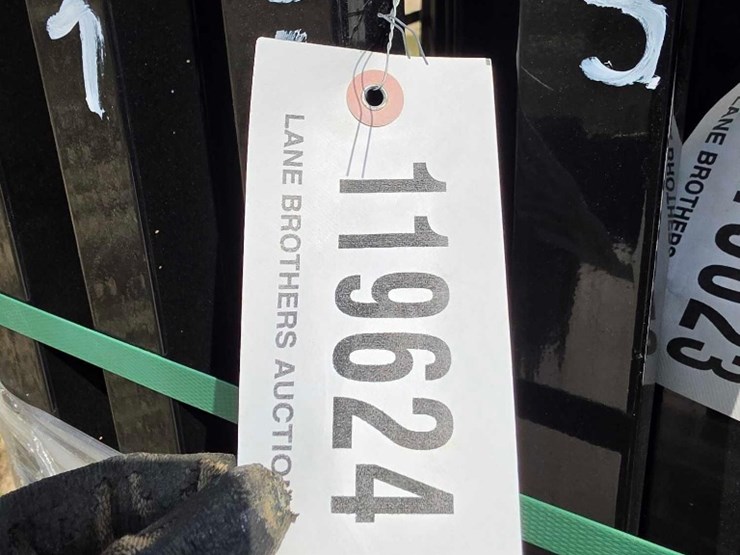 --absolute---new---double-black-iron-gates-image-3