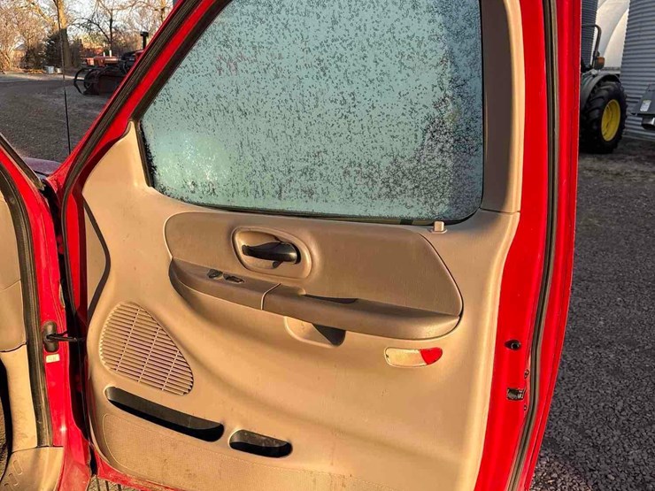 2001-ford-f150-image-29