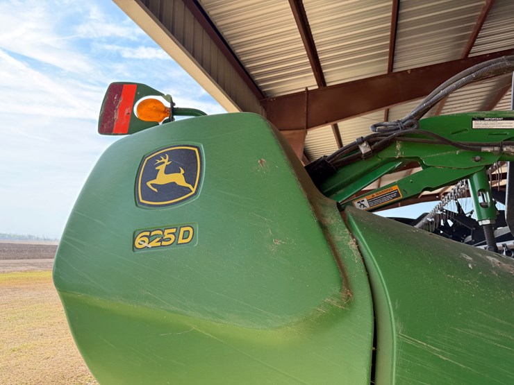 2014-john-deere-625d-image-57