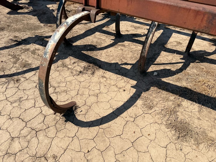 #40328-•-20'-chisel-plow-image-19