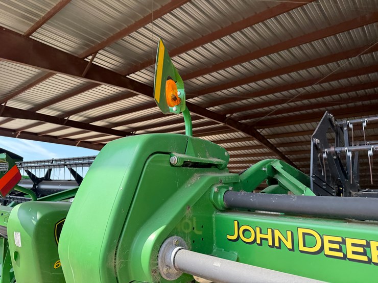 2014-john-deere-625d-image-24