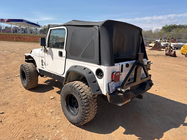 1999-jeep-wrangler-image-3