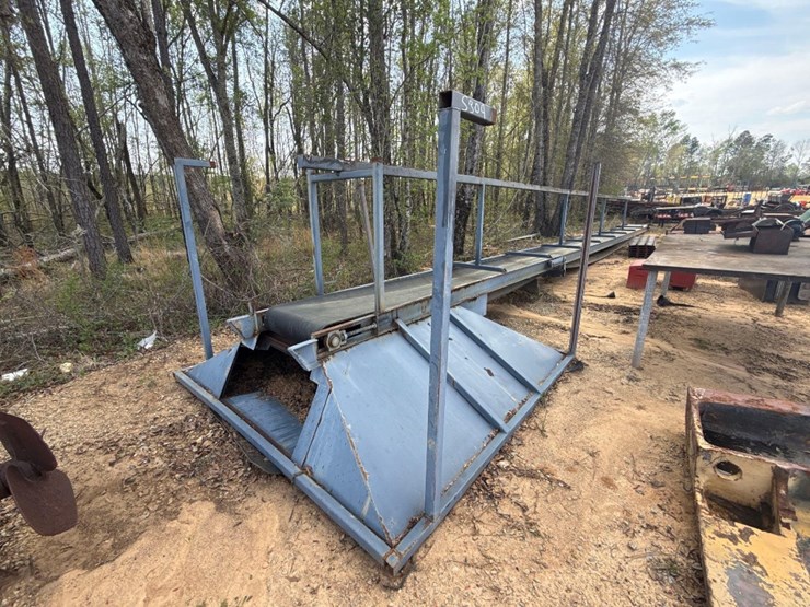 5309---40'-conveyor-with-hopper-image-1