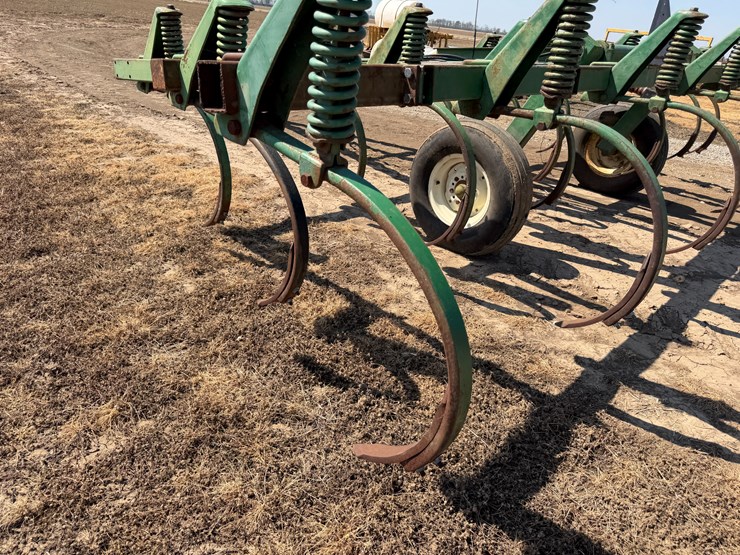 #40325-•-20'-chisel-plow-image-26