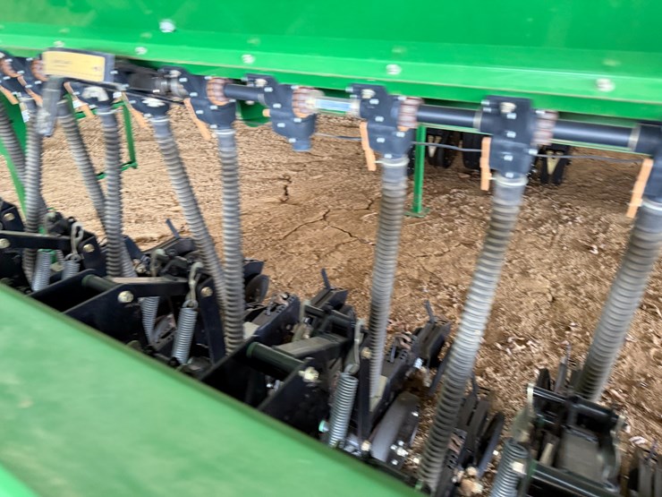 #40294-•-great-plains-2520-25'-grain-drill-image-119