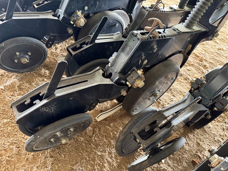 #40294-•-great-plains-2520-25'-grain-drill-image-20