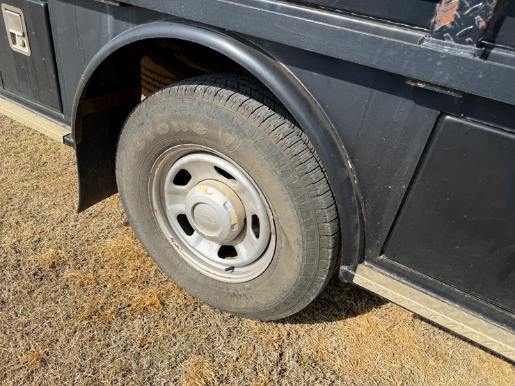 2010-ford-f350-image-9