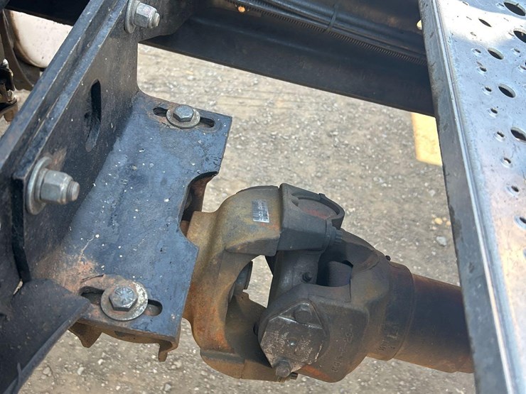 2000-mack-ch613-image-10