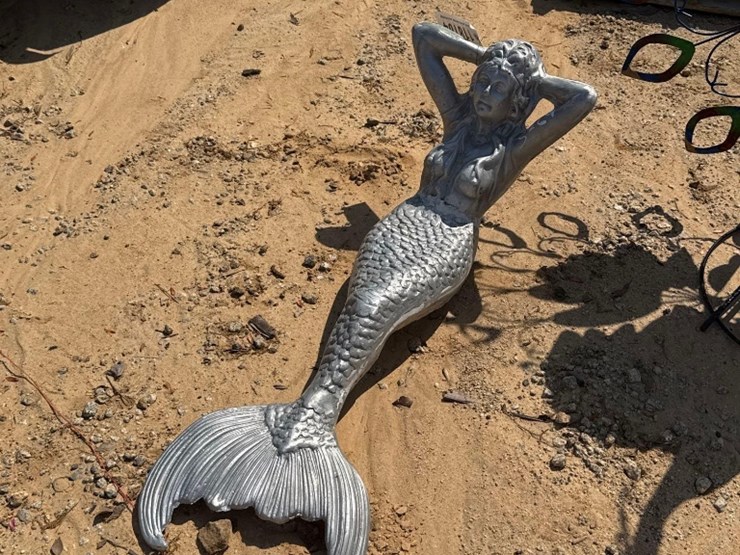 5269---metal-mermaid-image-2