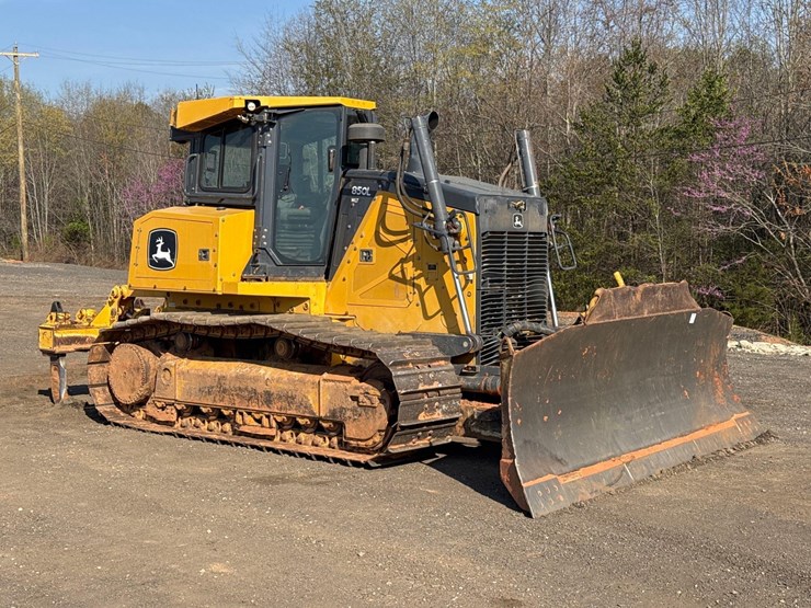 2021-deere-850l-wlt-image-6