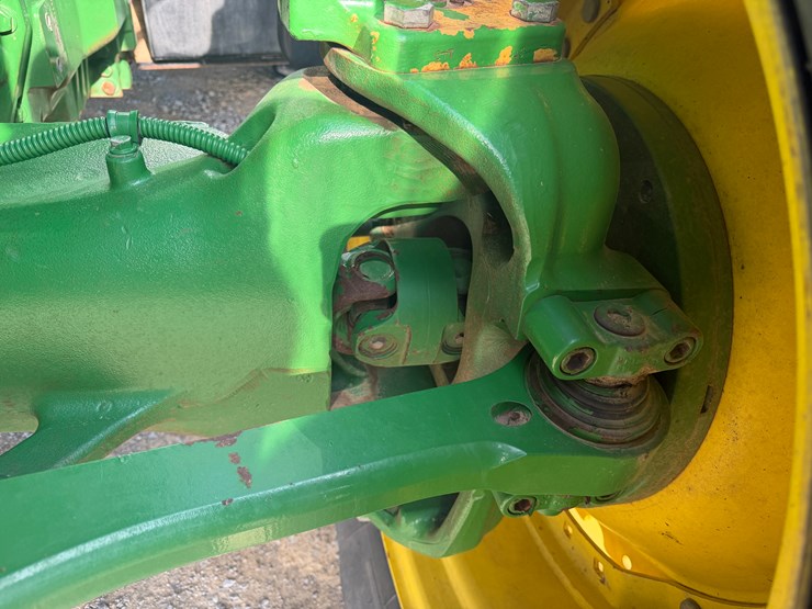 2017-john-deere-8320r-image-15