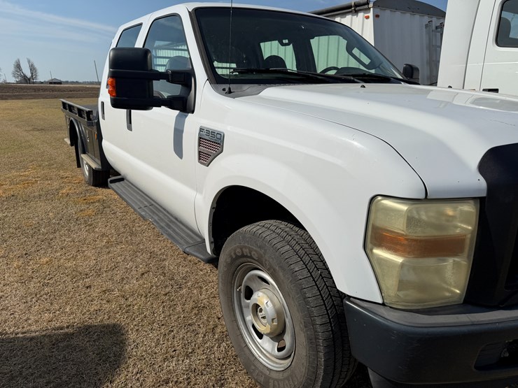 2010-ford-f350-image-30