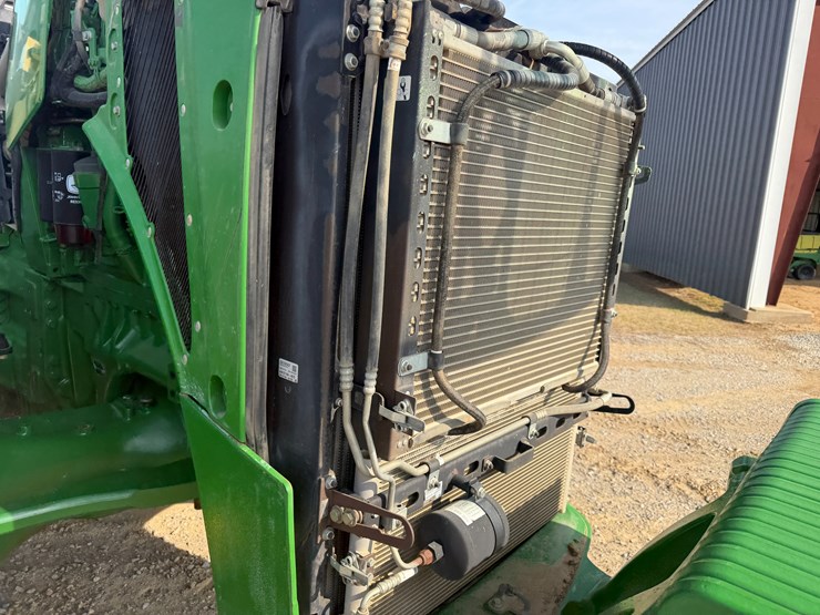 2017-john-deere-8320r-image-51