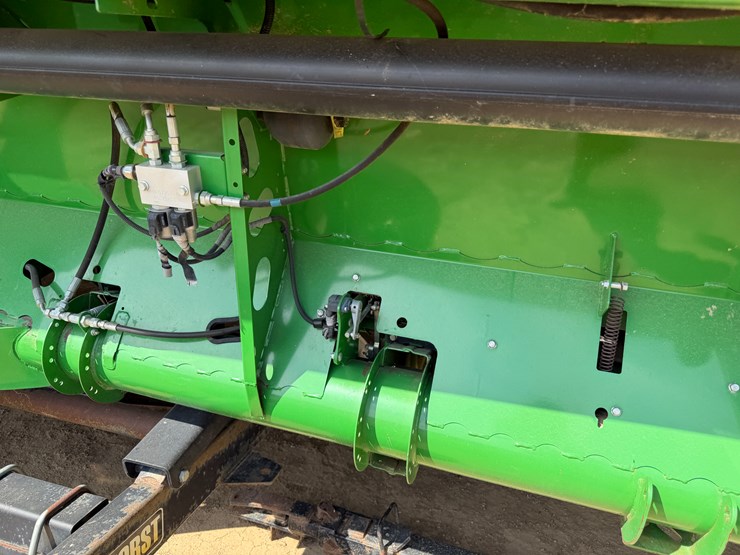 2014-john-deere-30-image-8