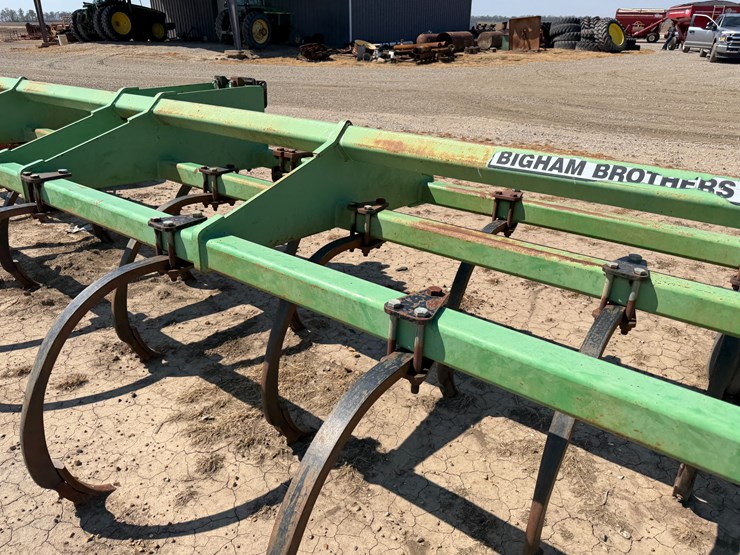 #40333-•-bigham-brothers-23'-chisel-plow-image-15