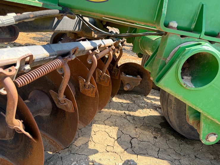 john-deere-2623-image-32