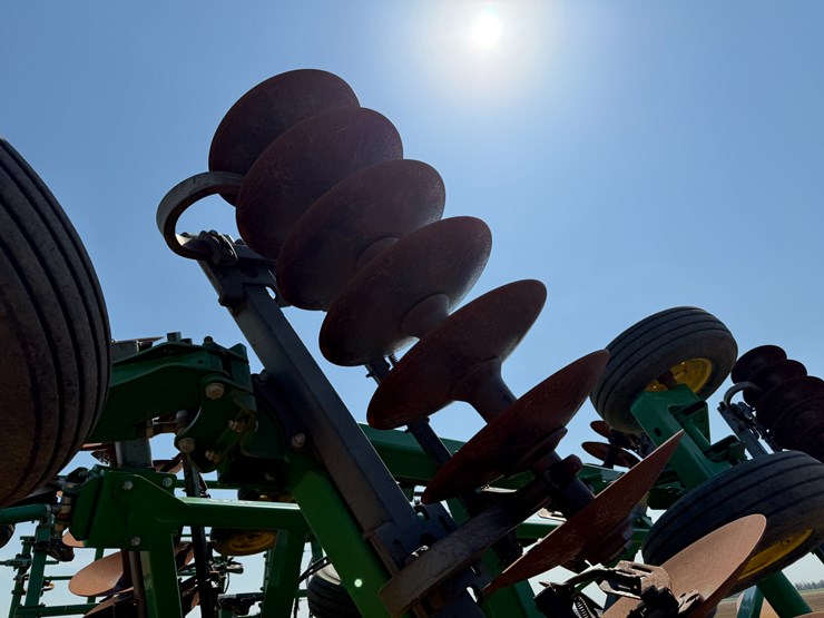 john-deere-2623-image-38