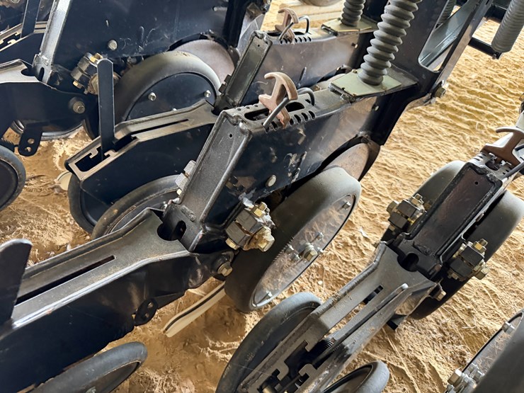 #40294-•-great-plains-2520-25'-grain-drill-image-69