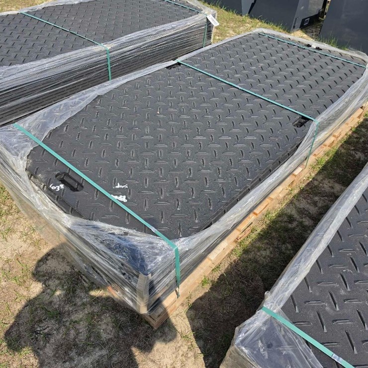 - ABSOLUTE - (15) NEW GROUND PROTECTION MATS