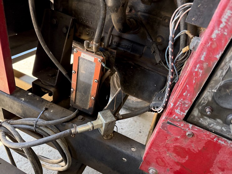 #40321-•-case-4391t-4-cyl-power-unit-w/-trailer-image-26