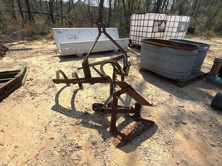 5257---1-row-cultivator-image-1