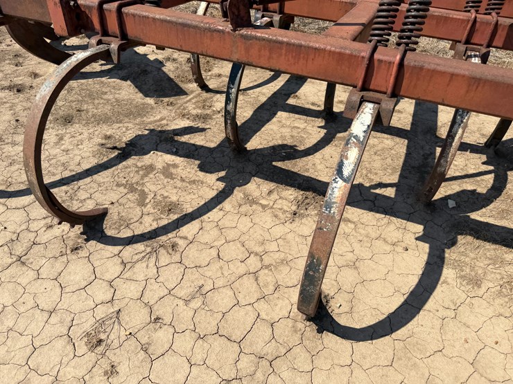 #40328-•-20'-chisel-plow-image-20