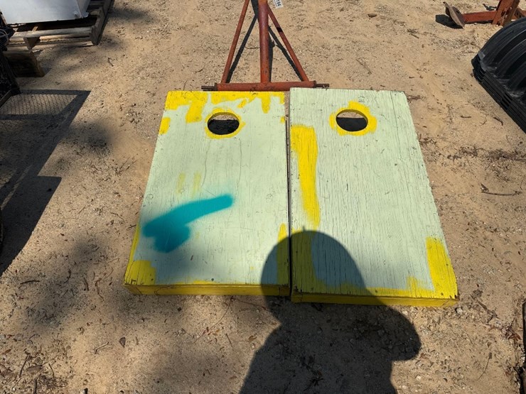 5223---corn-hole-ramps-image-3