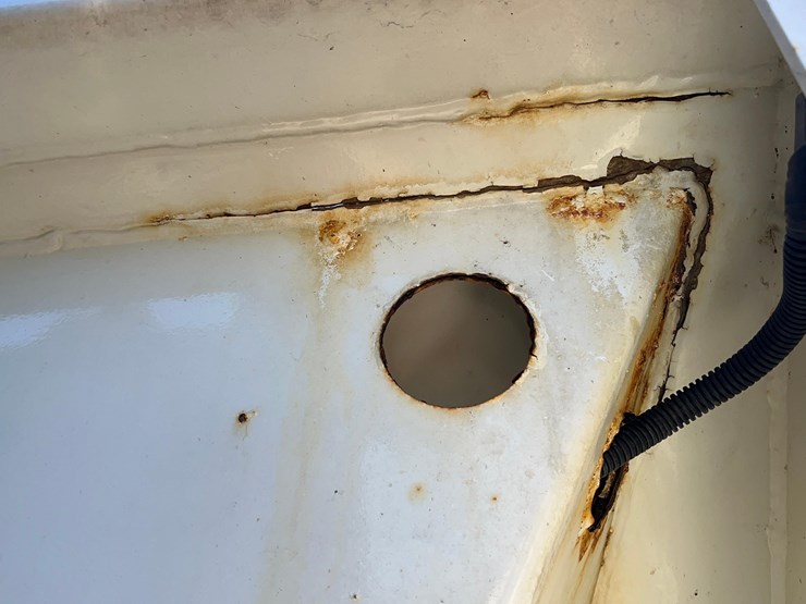 2004-caterpillar-c12-image-77