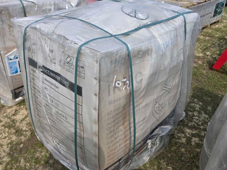 --absolute---new---high-end-massage-chair-image-1