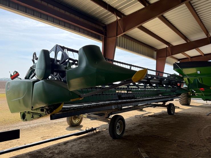 2014-john-deere-30-image-3