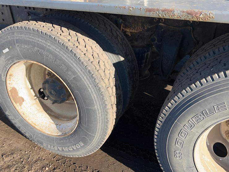 2004-caterpillar-c12-image-61