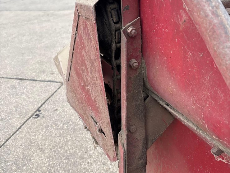 new-holland-516-image-23