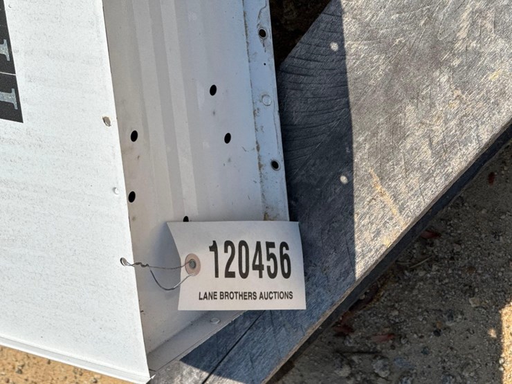 5239---2-mail-boxes-&-trash-cans-image-4