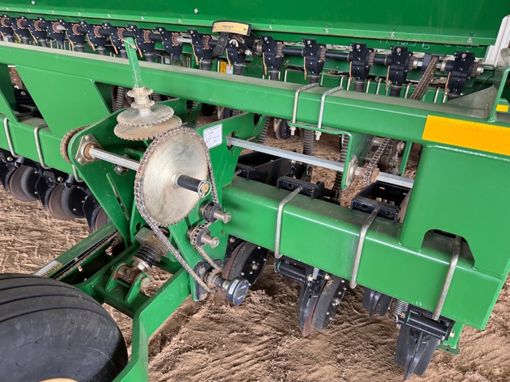 #40294-•-great-plains-2520-25'-grain-drill-image-140