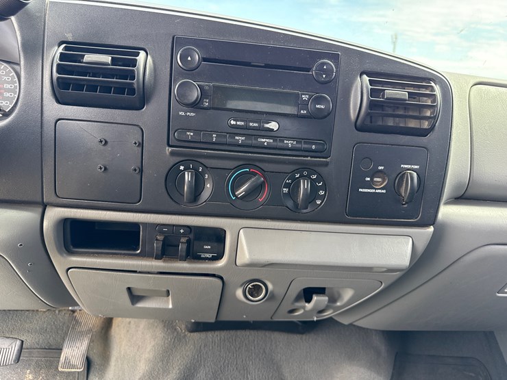 2006-ford-f250-image-33