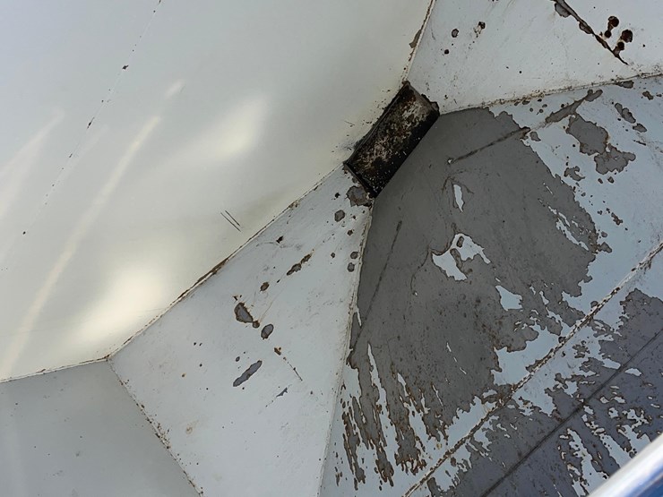 2004-caterpillar-c12-image-70