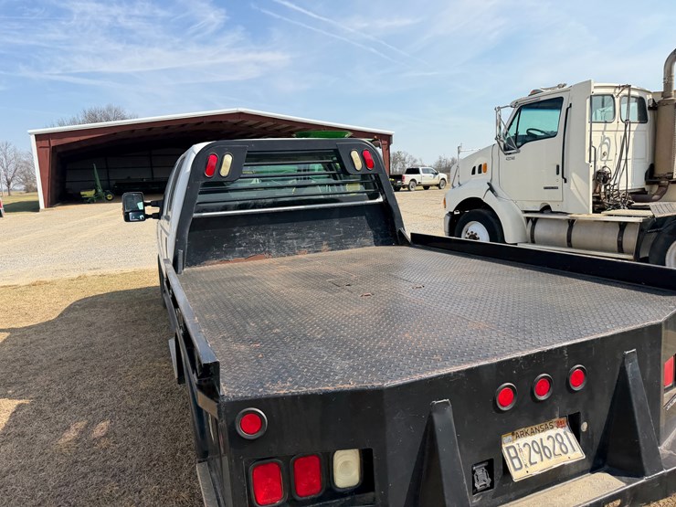 2010-ford-f350-image-18