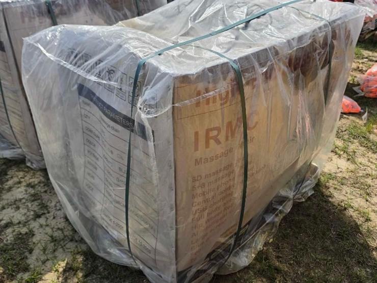 --absolute---new---high-end-massage-chair-image-3