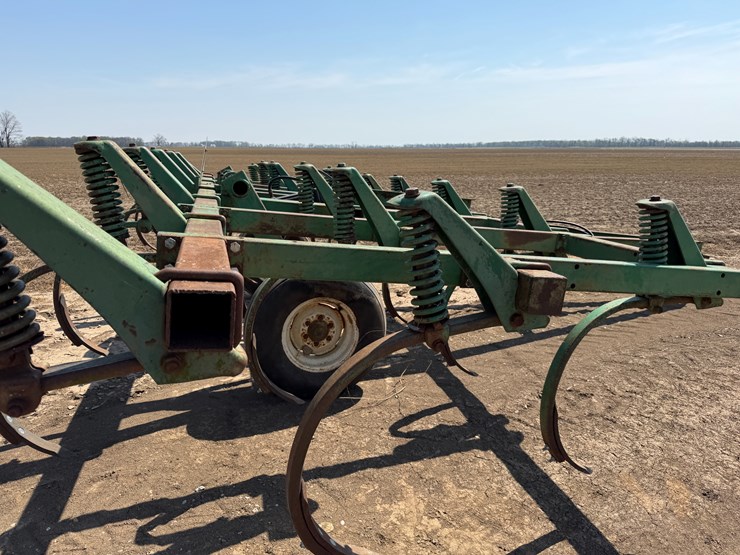 #40325-•-20'-chisel-plow-image-11