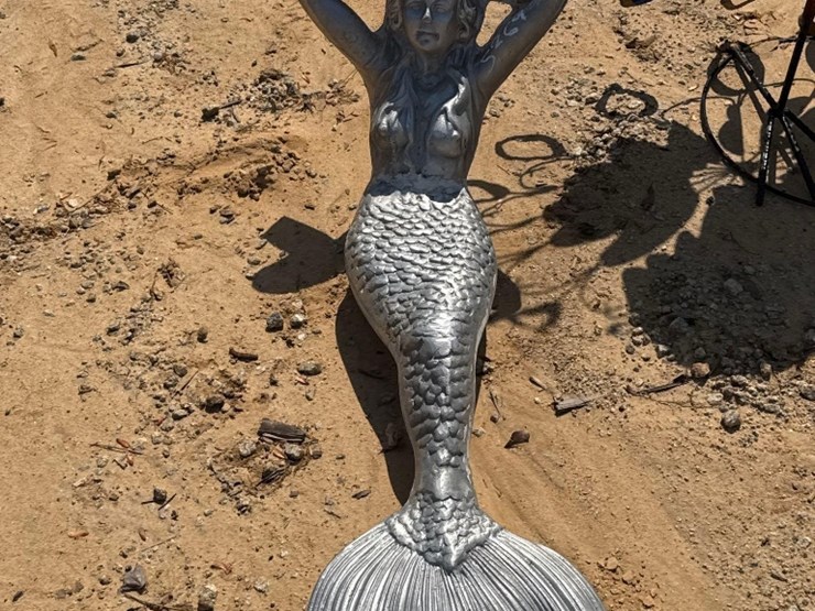 5269---metal-mermaid-image-3