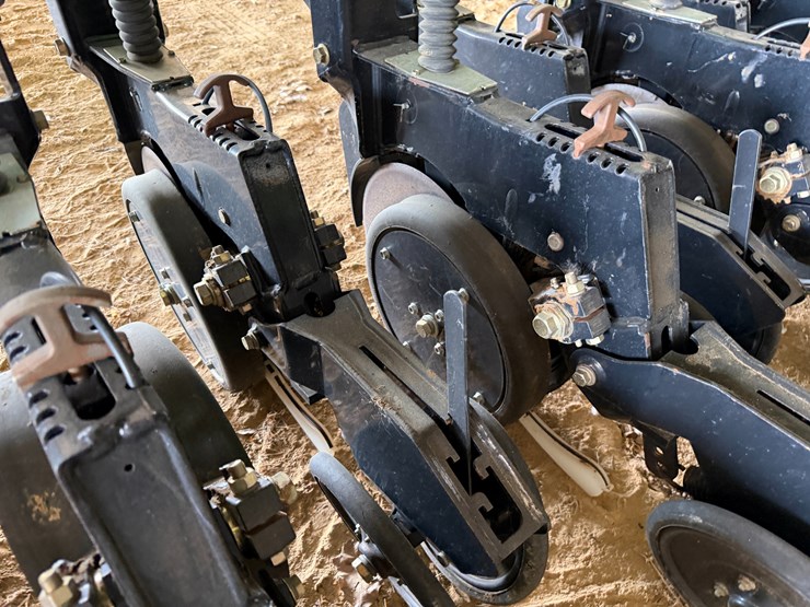 #40294-•-great-plains-2520-25'-grain-drill-image-66