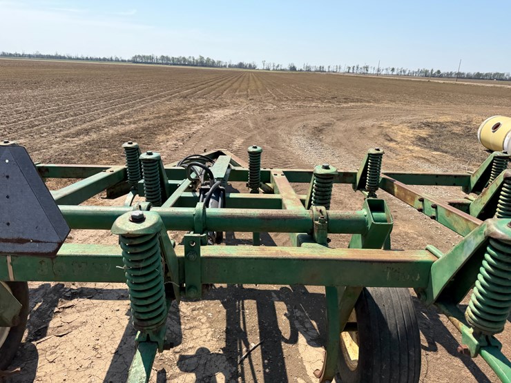 #40325-•-20'-chisel-plow-image-20