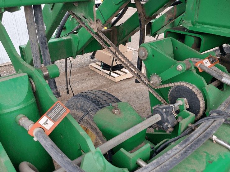 john-deere-1790-image-12