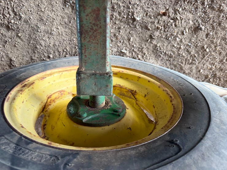 john-deere-4045t-image-9