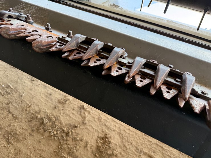 2014-john-deere-30-image-40