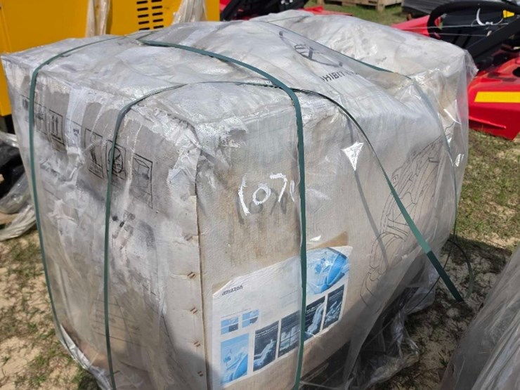 --absolute---new---high-end-massage-chair-image-1